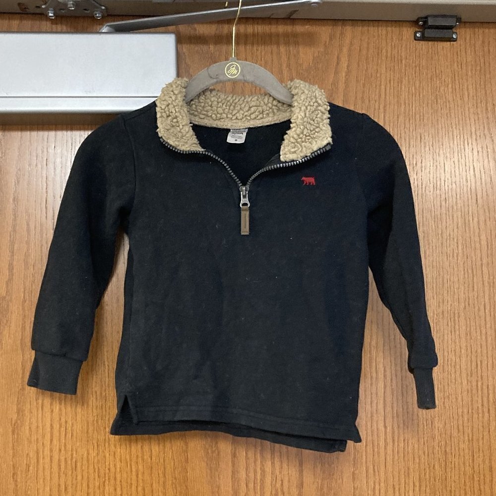 Carter's black pullover with shearling collar sz 5/5A
